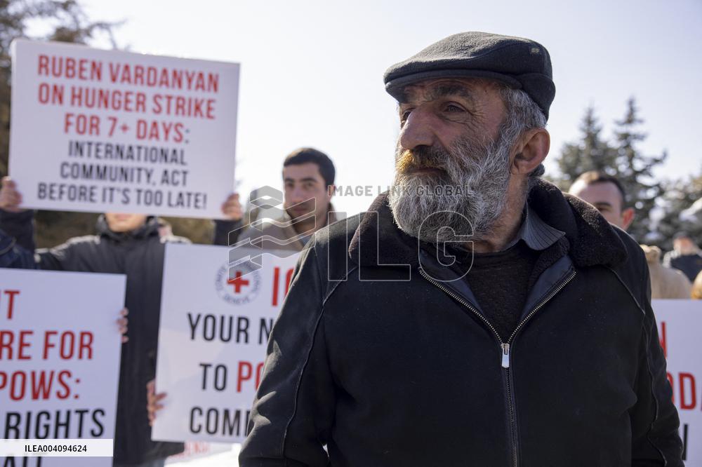 Silent Protest demands release of political prisoners in Azerbaijan - Yerevan