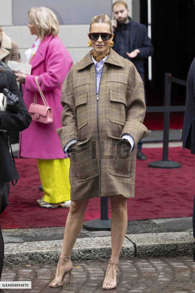 PFW - Ferrari Arrivals