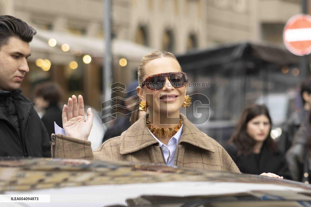 PFW - Ferrari Arrivals