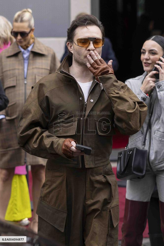 PFW - Ferrari Arrivals