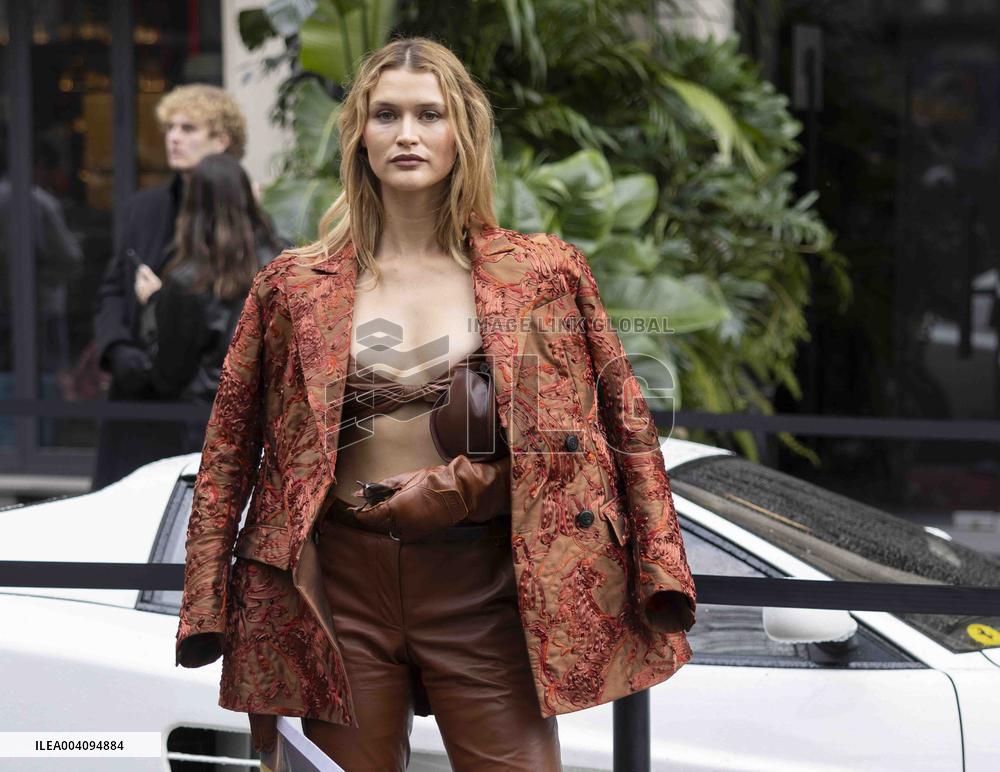 PFW - Ferrari Arrivals