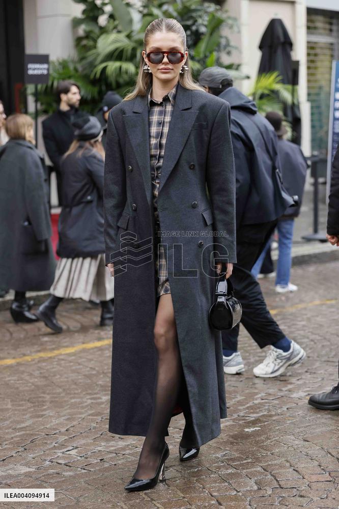 PFW - Ferrari Arrivals