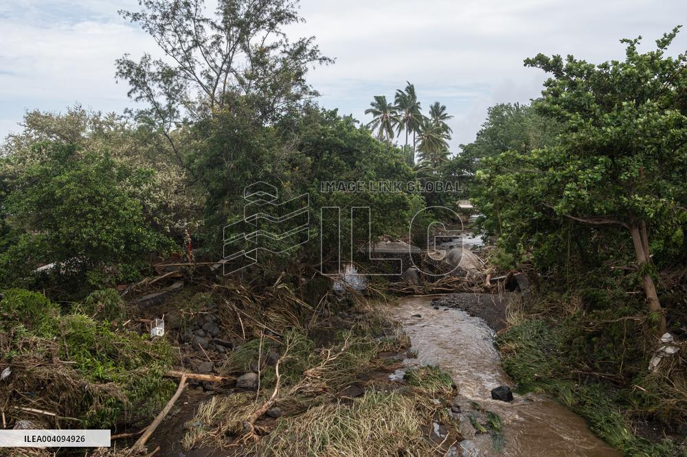Cyclone Garance Hits French Island La Reunion