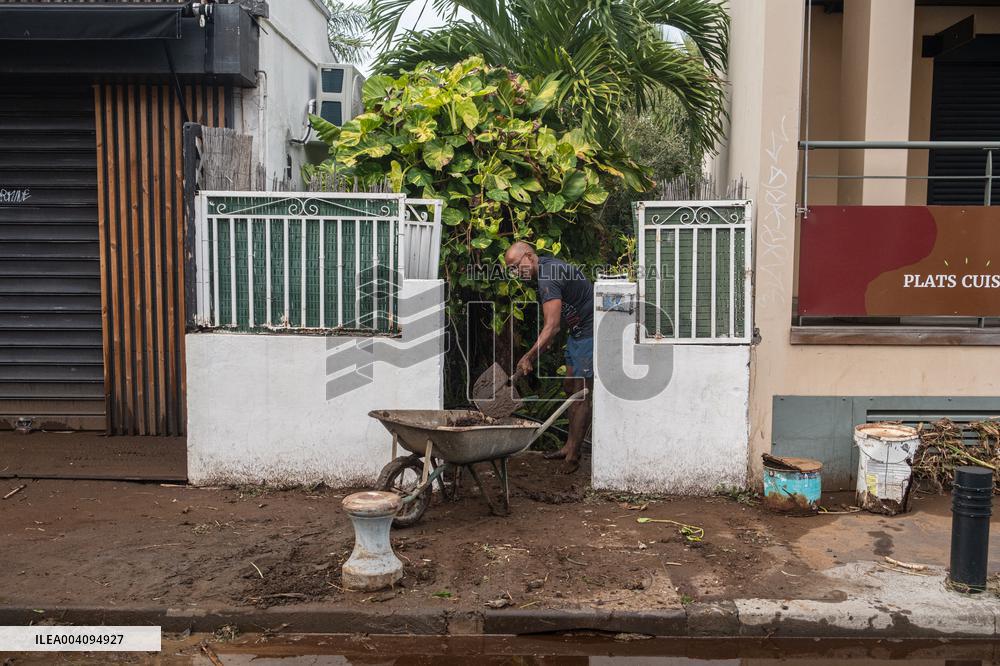 Cyclone Garance Hits French Island La Reunion