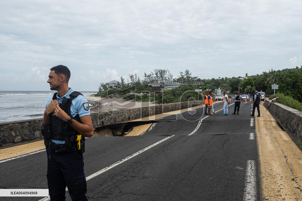 Cyclone Garance Hits French Island La Reunion