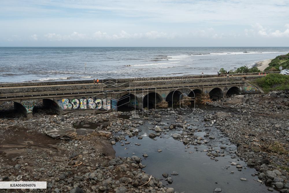 Cyclone Garance Hits French Island La Reunion