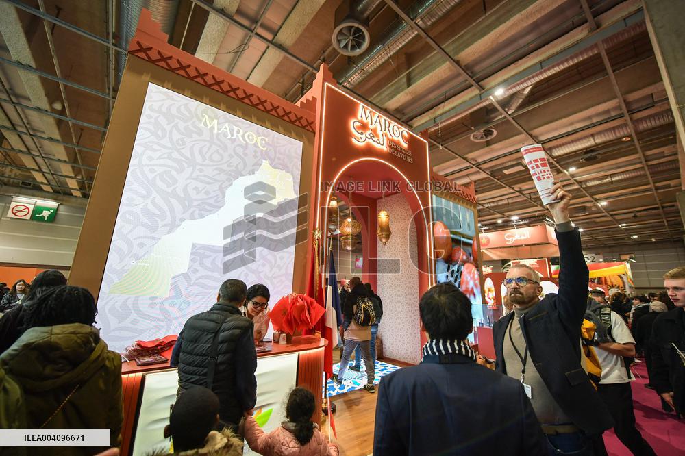 Rachida Dati at the Agricultural Fair in Paris - FA