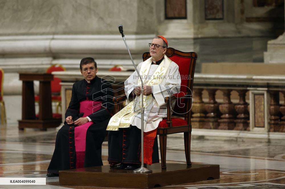 Religion: Cardinal Claudio Gugerotti leads the recitation of the Holy Rosary for Pope Francis on March 01, 2025