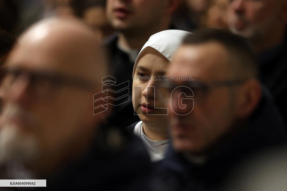 Religion: Cardinal Claudio Gugerotti leads the recitation of the Holy Rosary for Pope Francis on March 01, 2025