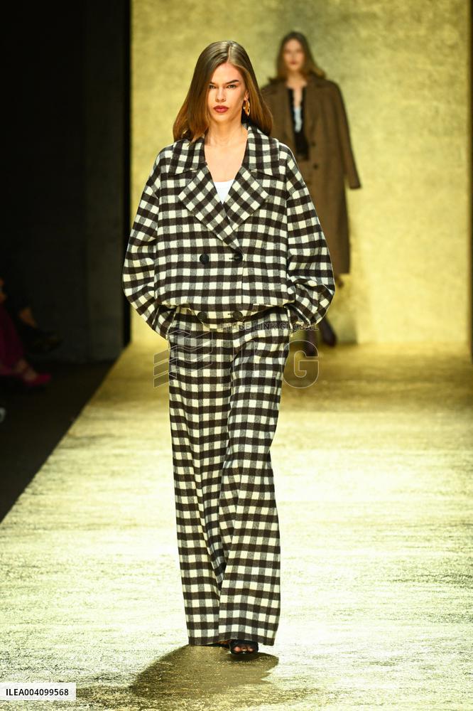 MFW - Luisa Spagnoli Runway
