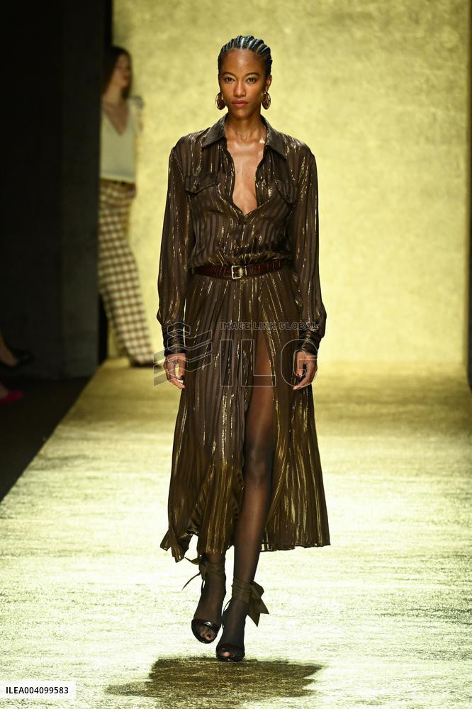 MFW - Luisa Spagnoli Runway