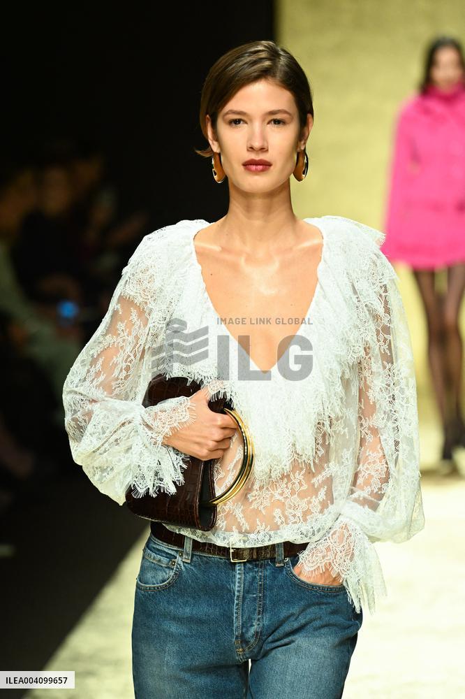 MFW - Luisa Spagnoli Runway