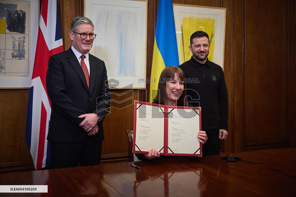 Sir Keir Starmer Welcomes Volodymyr Zelensky - London