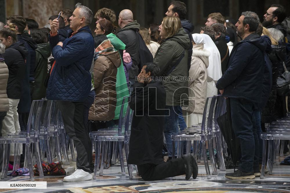 Rosary Prayer for Pope Francis' Health - Vatican
