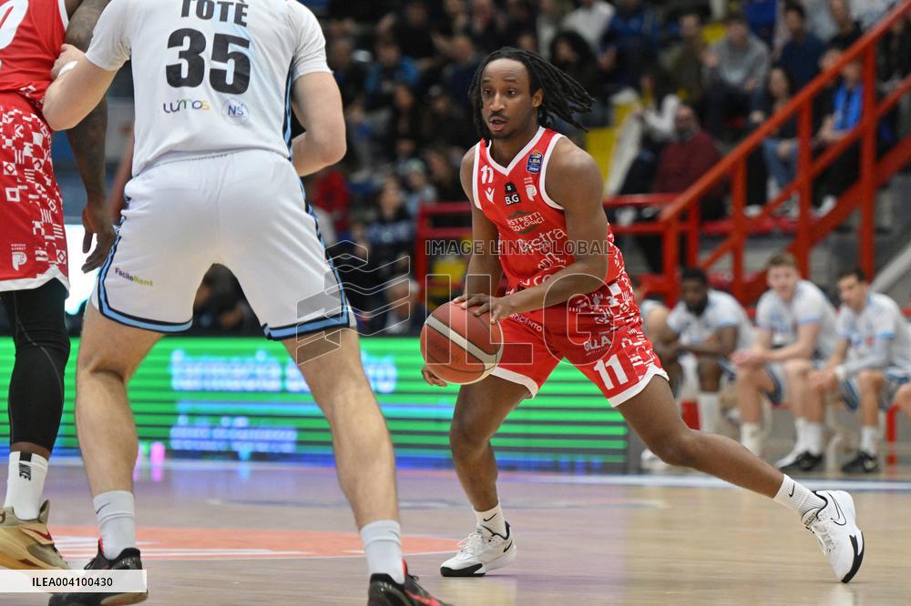 BASKET - Serie A - Napolibasket vs Estra Pistoia