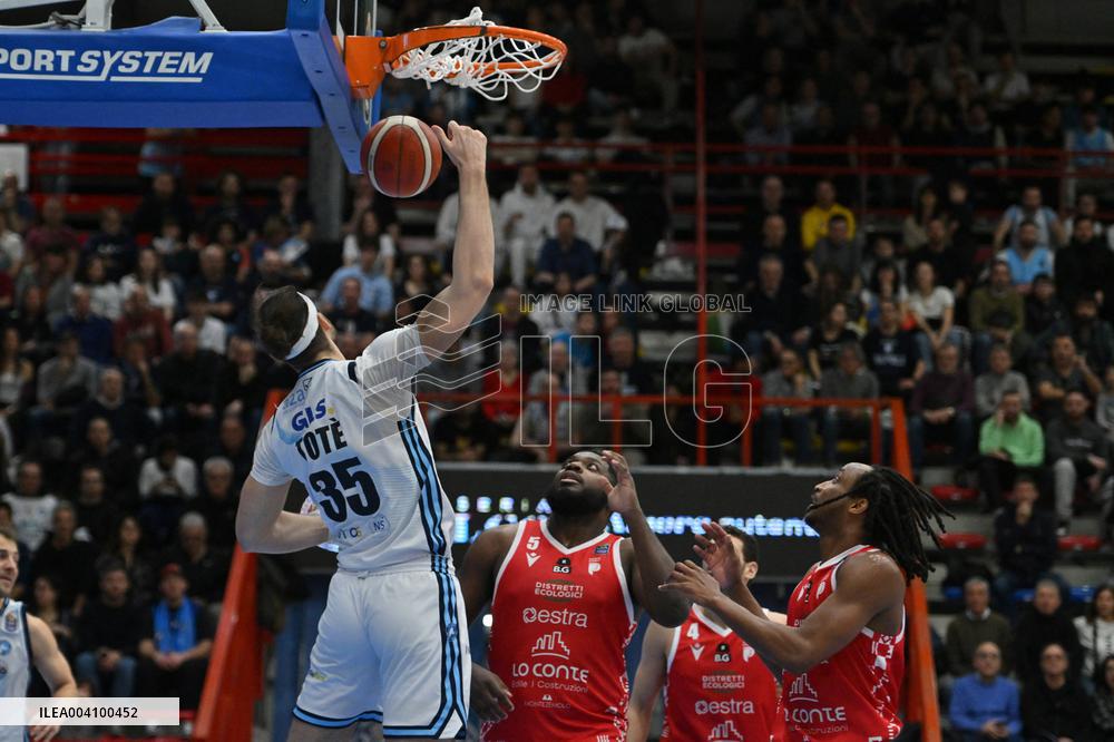 BASKET - Serie A - Napolibasket vs Estra Pistoia