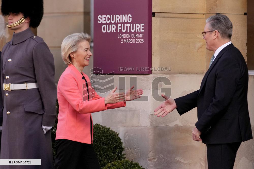 Arrivals at Summit on Ukraine - London