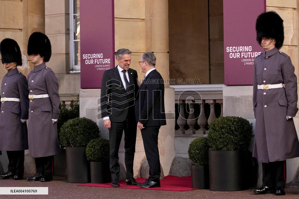 Arrivals at Summit on Ukraine - London