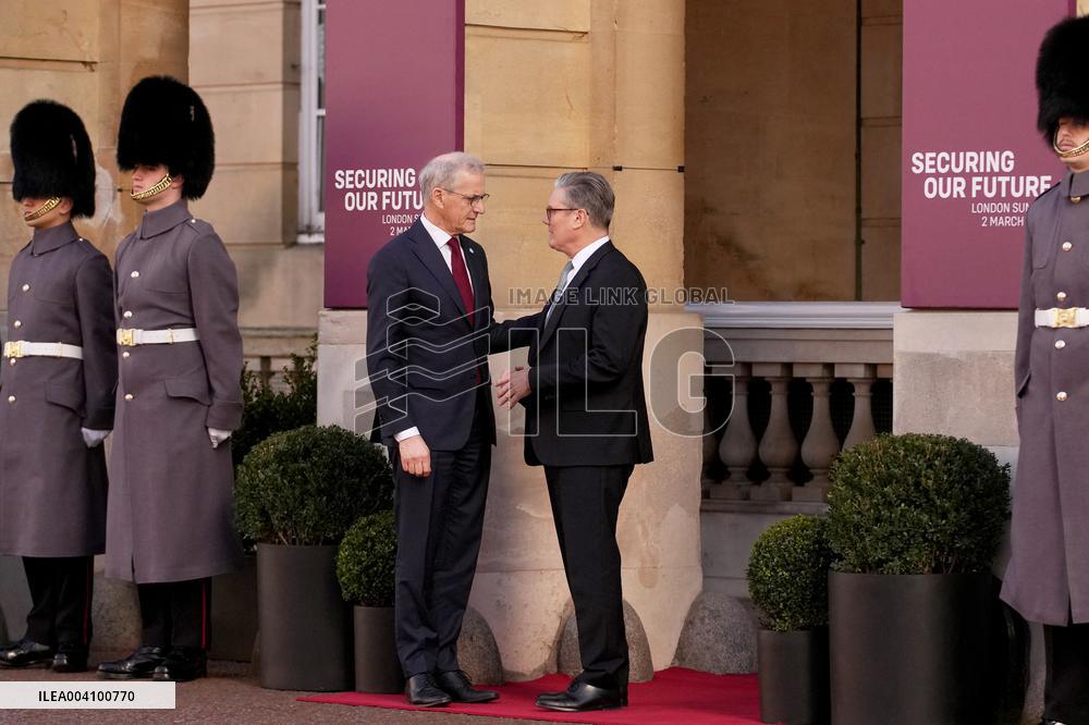 Arrivals at Summit on Ukraine - London