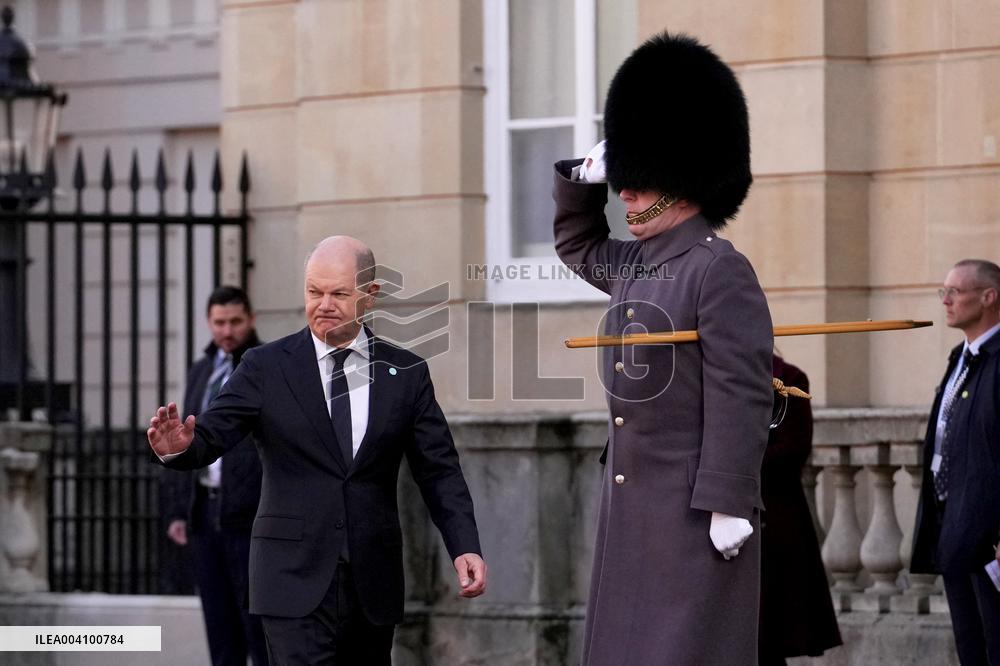 Arrivals at Summit on Ukraine - London