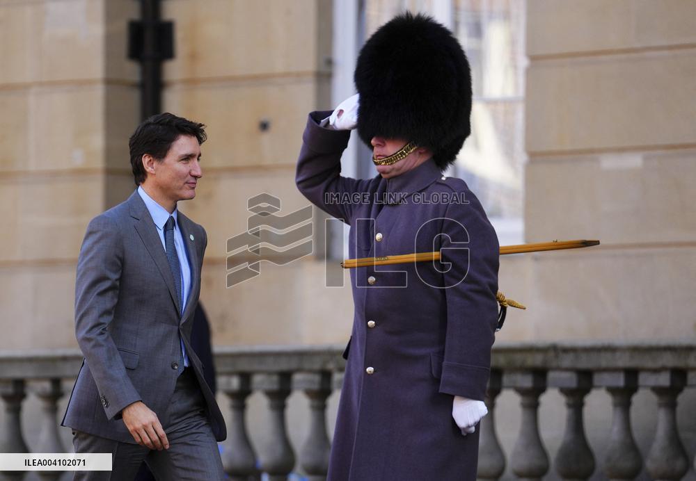 Arrivals at Summit on Ukraine - London