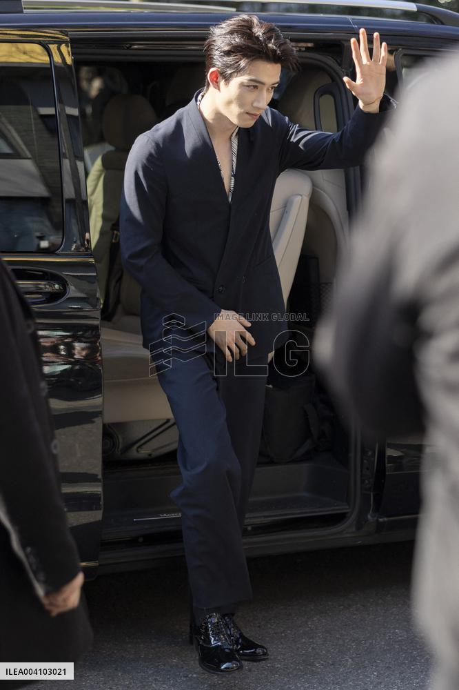 MFW - Giorgio Armani Arrivals