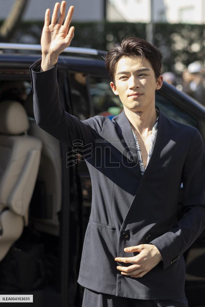 MFW - Giorgio Armani Arrivals