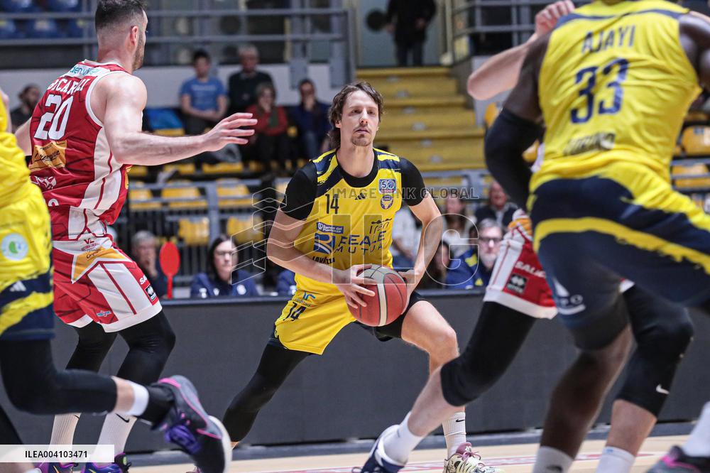 BASKET - Serie A2 - Reale Mutua Torino vs Carpegna Prosciutto Basket Pesaro