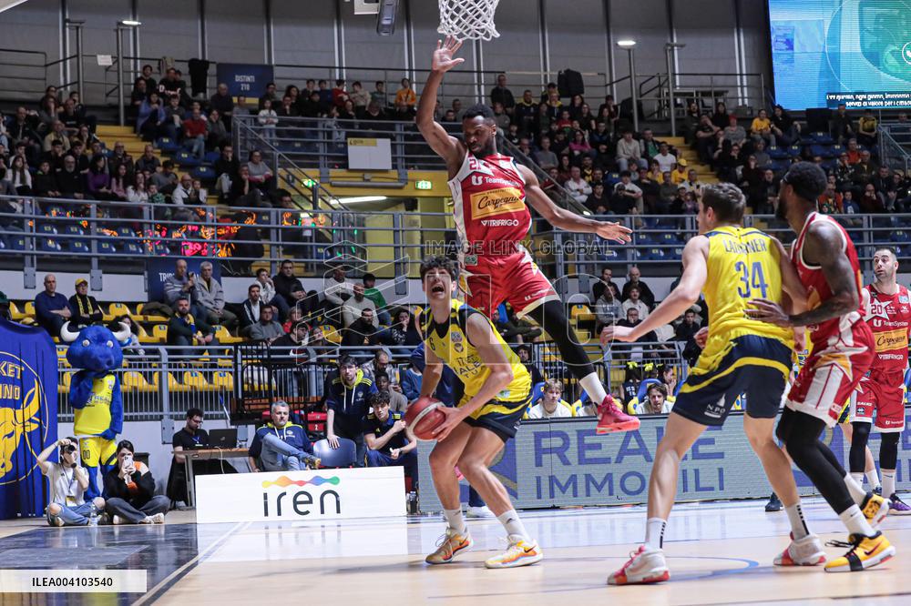 BASKET - Serie A2 - Reale Mutua Torino vs Carpegna Prosciutto Basket Pesaro