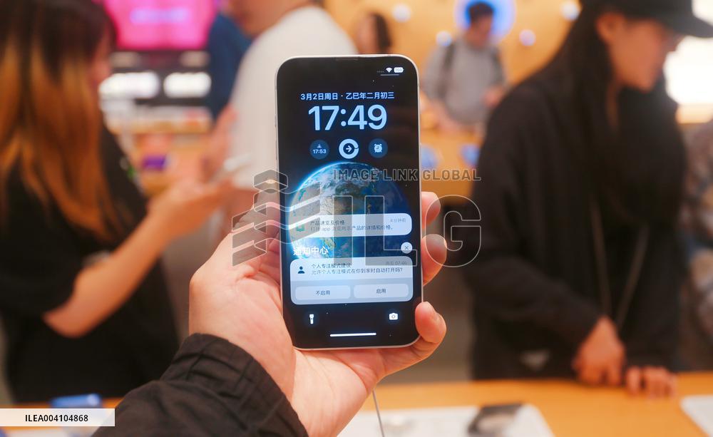 AI Smartphone iPhone 16e