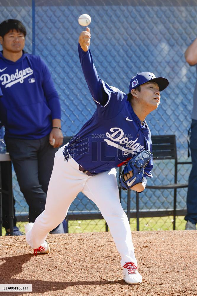 Baseball: MLB spring training