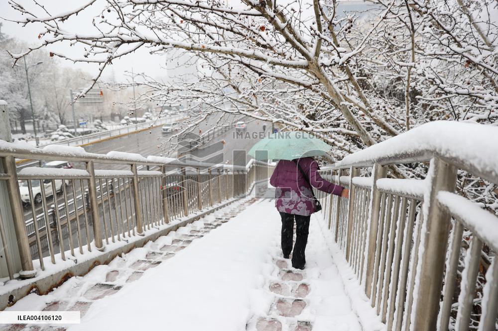 Heavy Snow Hit Sanmenxia