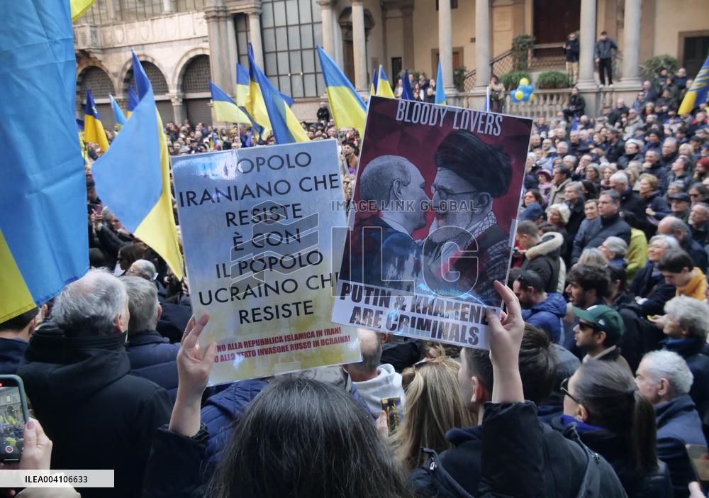 Demonstration for Ukraine in Piazza Mercanti in Milan