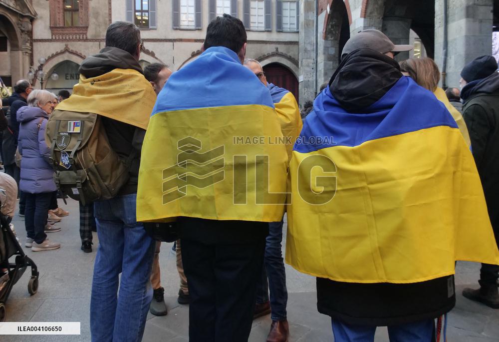 Demonstration for Ukraine in Piazza Mercanti in Milan