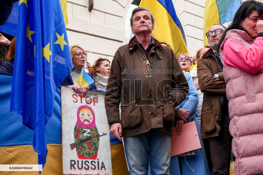 Demonstration for Ukraine at Holy Apostles
