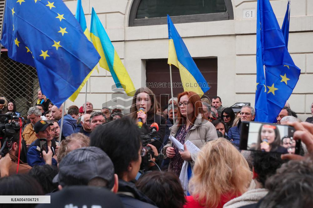 Demonstration for Ukraine at Holy Apostles