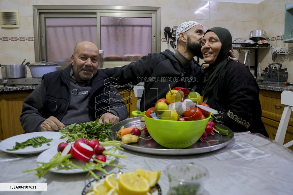 First Ramadan With Family After 22 Years In Prison - West Bank