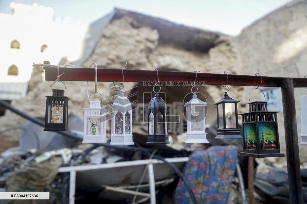 Gazans Celebrate Ramadan Surrounded By Rubble