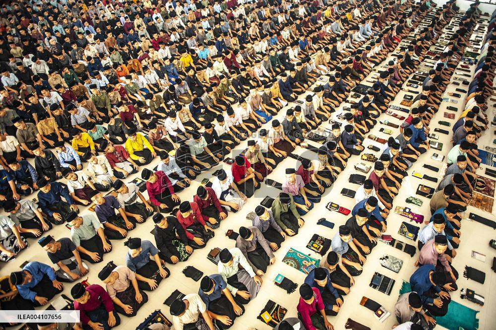 The Tadarus Worship of Ramadan - Indonesia