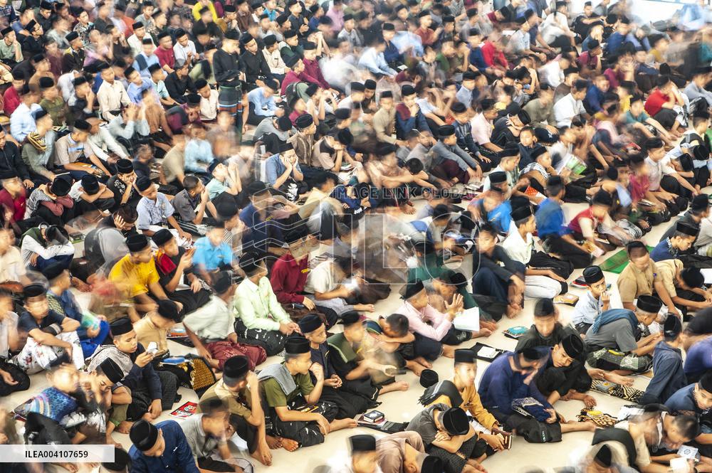 The Tadarus Worship of Ramadan - Indonesia