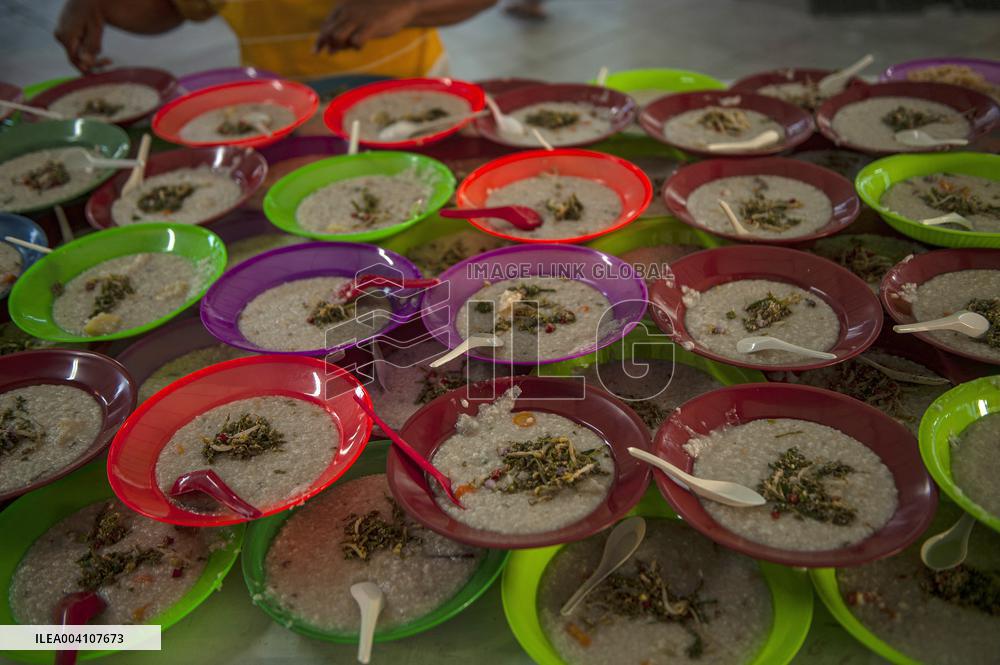 Ramadan's Togetherness And Solidarity - Indonesia