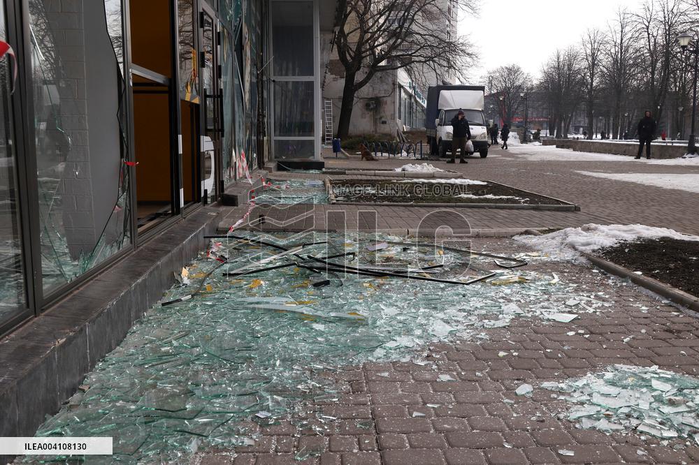 Response effort to Russian drone strike in Kharkiv