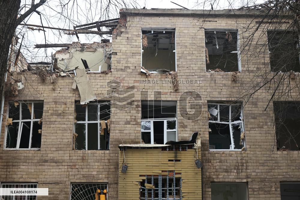 Response effort to Russian drone strike in Kharkiv