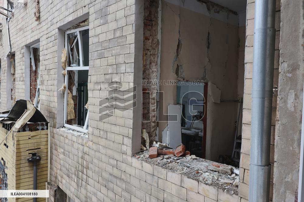 Response effort to Russian drone strike in Kharkiv