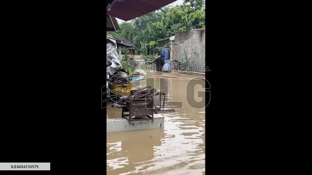 Indonesia: Heavy Rain Causes Major Flooding in Bekasi 3