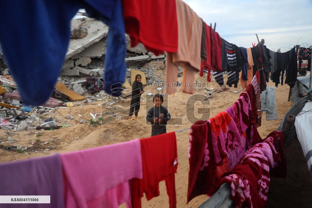 Daily Life in Beit Lahia After 15 Months Of War