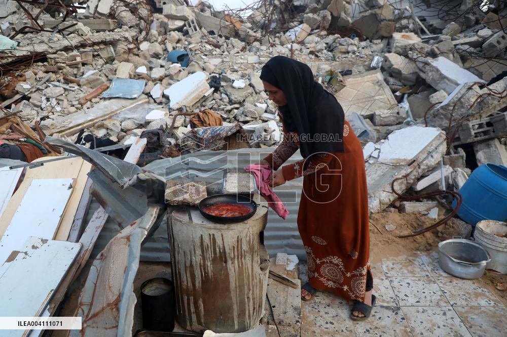 Daily Life in Beit Lahia After 15 Months Of War