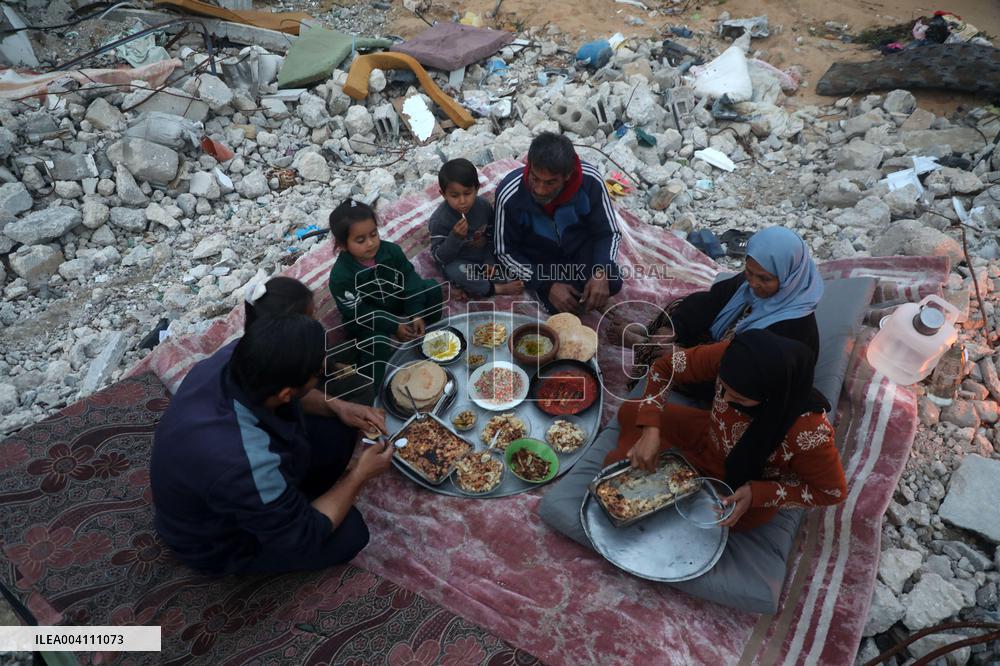 Daily Life in Beit Lahia After 15 Months Of War