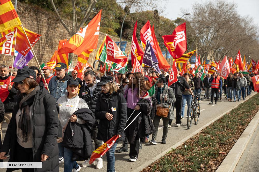 Demonstration For The Reduction Of Working Hours - Barcelona