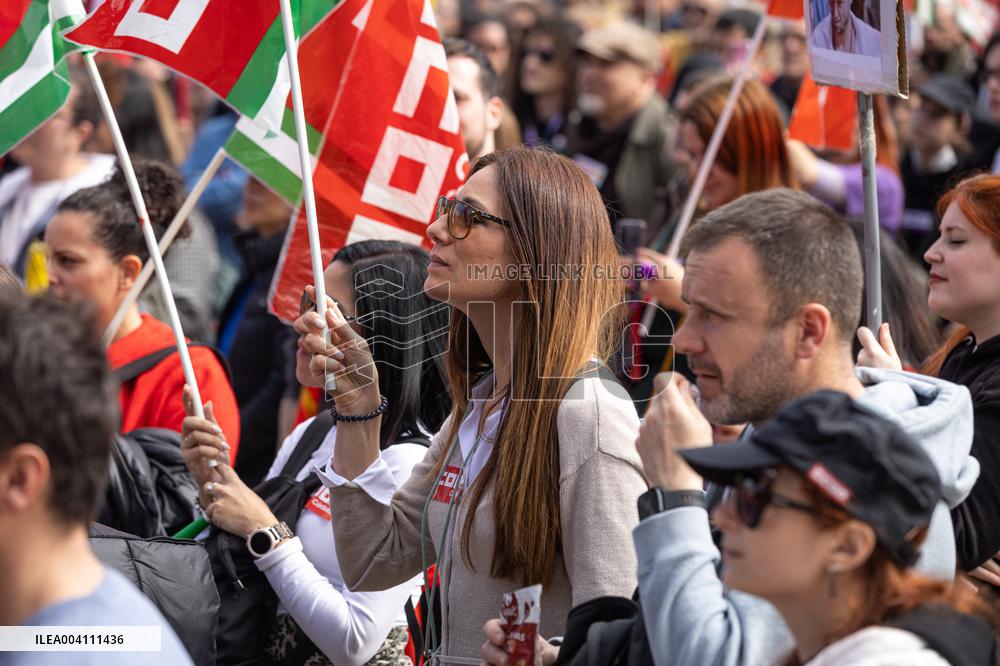 Demonstration For The Reduction Of Working Hours - Barcelona